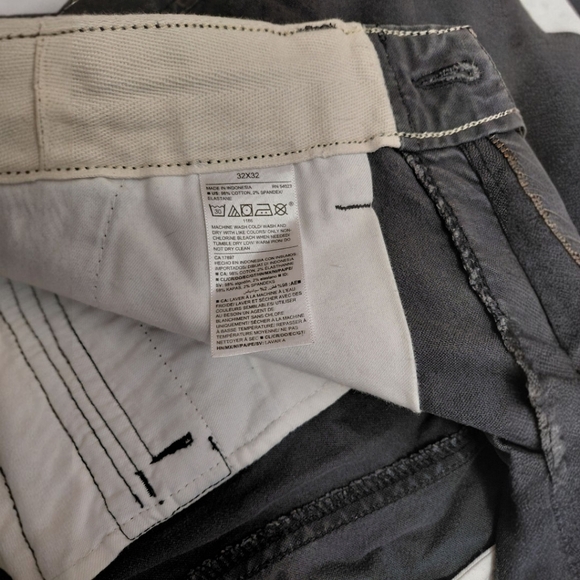 Old Navy Gray Chinos Versatile Straight Leg - Picture 8 of 9